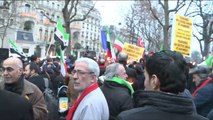 ناشطون فرنسيون يتظاهرون في باريس تضامنا مع حلب