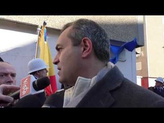 Napoli - Caso Marra, de Magistris: "Dov'è il cambiamento del M5S?" (17.12.16)