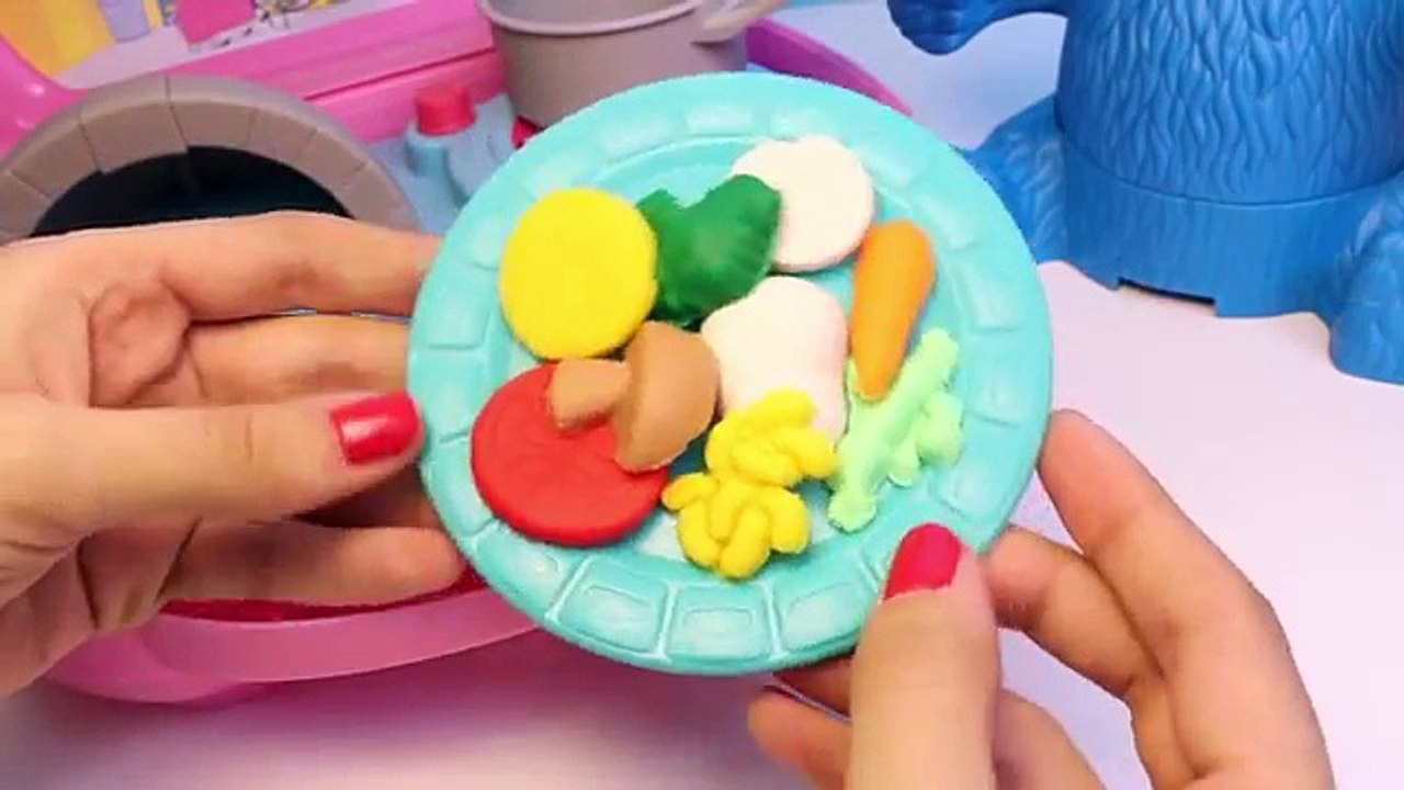Peppa Pig Mini Pizzeria with Cookie Monster Play Doh Pizza Cookie Monster Eats Pizza Peppa Toys