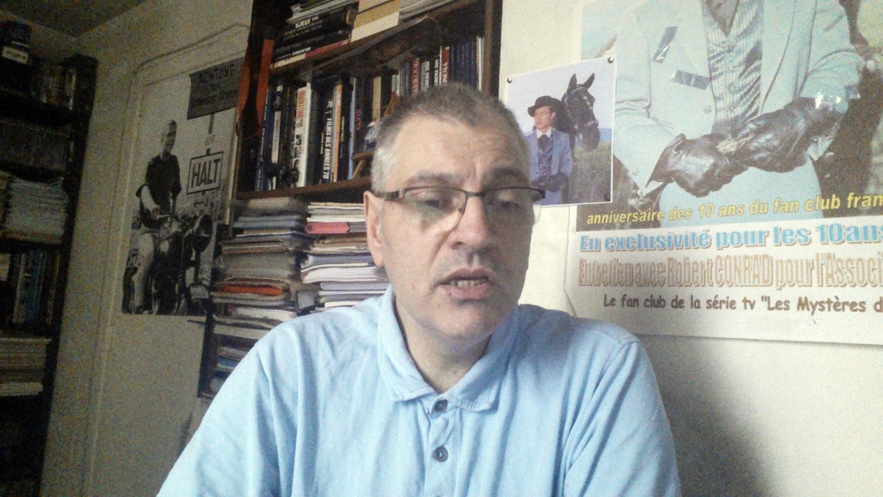 TOUJOURS DEBOUT