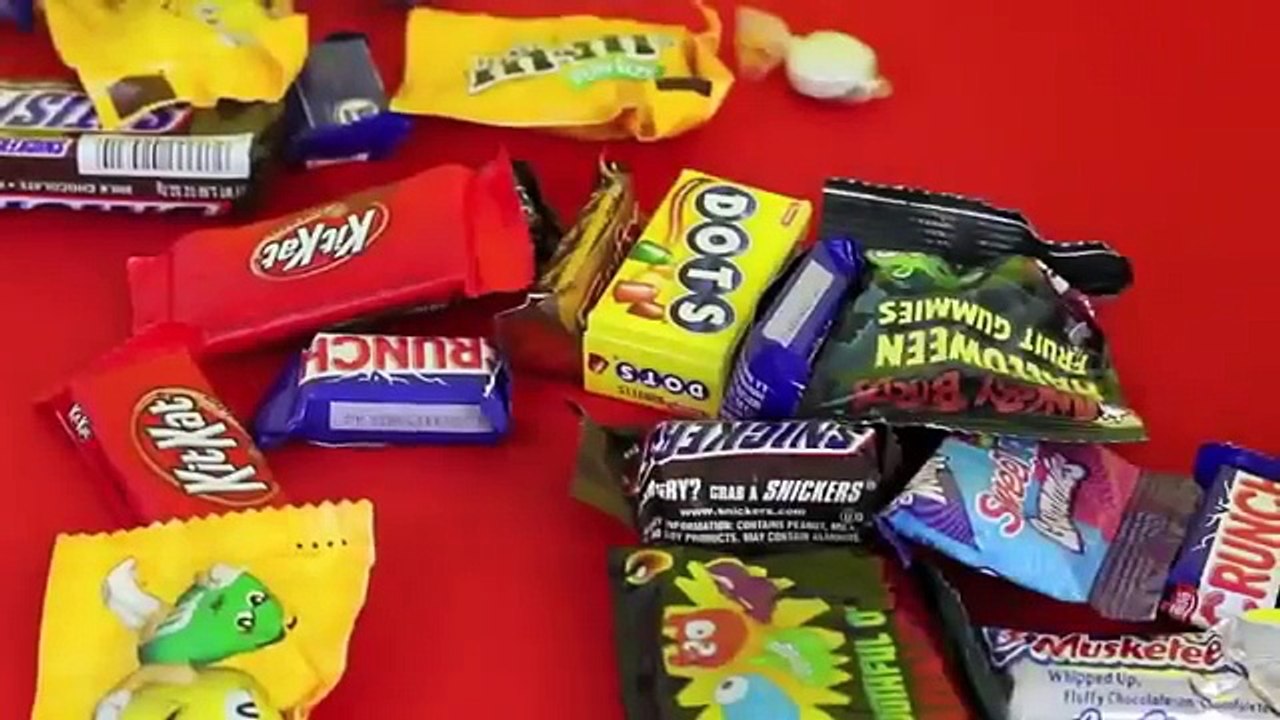 Cookie Monster Exercise Sesame Street Cookie Monster Eats Healthy Fruits and Exercising