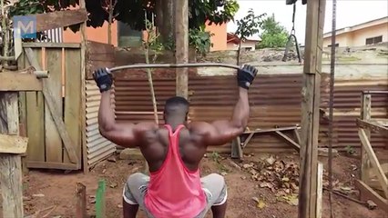 afrikada dogal ortamda vücut yapmak