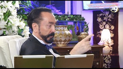 Münafık bir kişiyi dolandırmayı planlıyorsa o kişiye kendisini zengin gösterir.