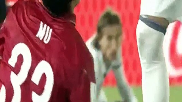 Sergio Ramos gets away with clear 2nd yellow at Club World Cup Real Madrid - Kashima