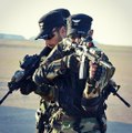 PAKISTAN ARMY SONG Hum Matwalay Dharti ke Rakhwalay-Hum ko Awaz de Tu - YouTube