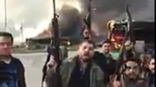 Боевики сняли видео после нападения на зелёные автобусы в провинции Идлиб.