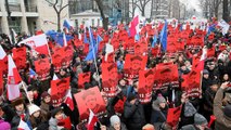 Polonia, ancora in piazza contro il governo: “Libertà, uguaglianza e democrazia”