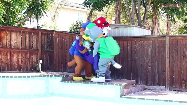 Frozen Elsa BABY Poop VS Syringe! w/ Spiderman PAW Patrol Chase & Minnie in Real Life!