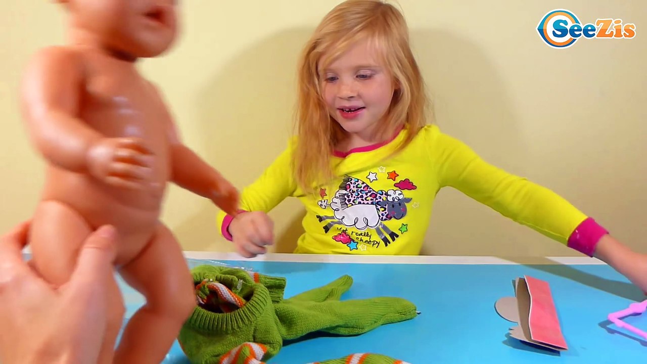 ✔ Кукла Беби Борн. Новый костюм для малыша от Маши. Видео для детей. Doll Baby Born new suit ✔