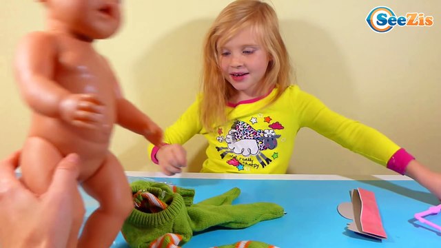 ✔ Кукла Беби Борн. Новый костюм для малыша от Маши. Видео для детей. Doll Baby Born new suit ✔