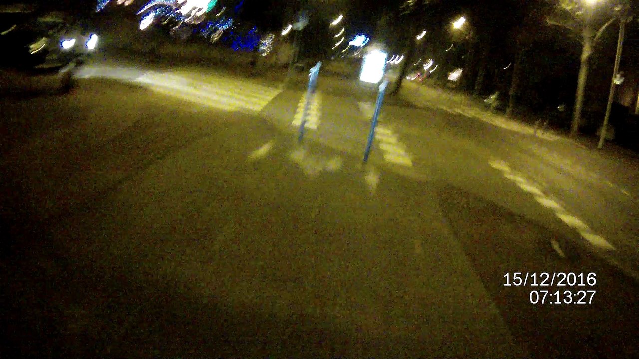 automobiliste qui fait expres de faire accident
