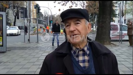 Ora News –Pensionistët të kënaqur me shpërblimin, por jo me pensionin