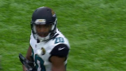 DeAndre Hopkins tries to shake Jalen Ramsey, it doesn't work