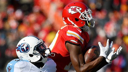 Smith launches deep ball to Maclin for 44-yard catch