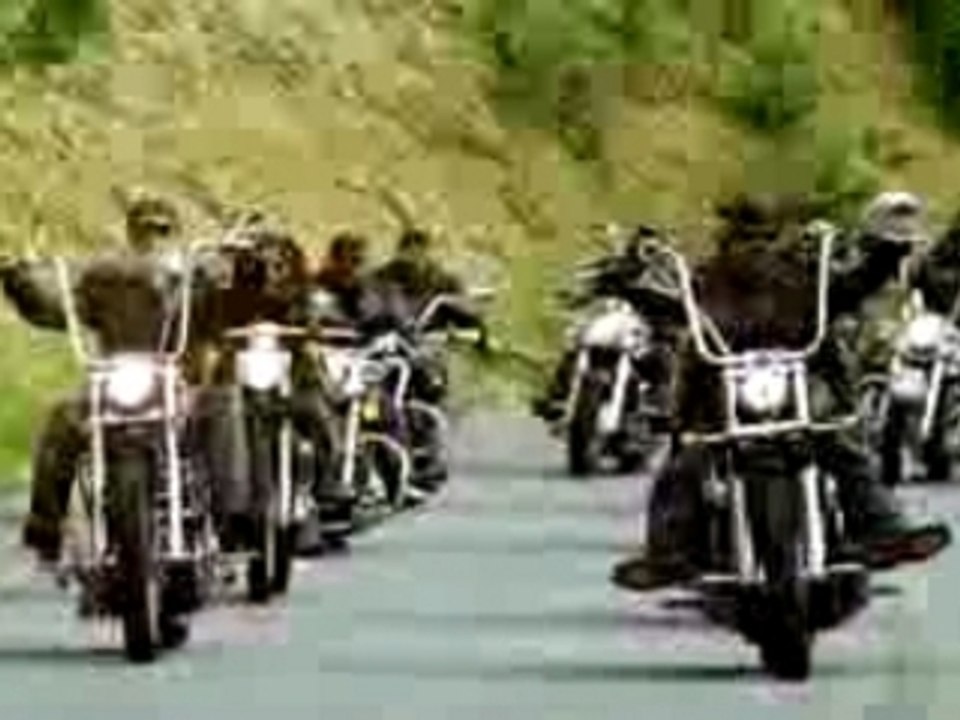 Bande annonce de Bande de Sauvages