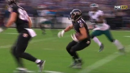 Michael Campanaro picks up 39 yards on end around
