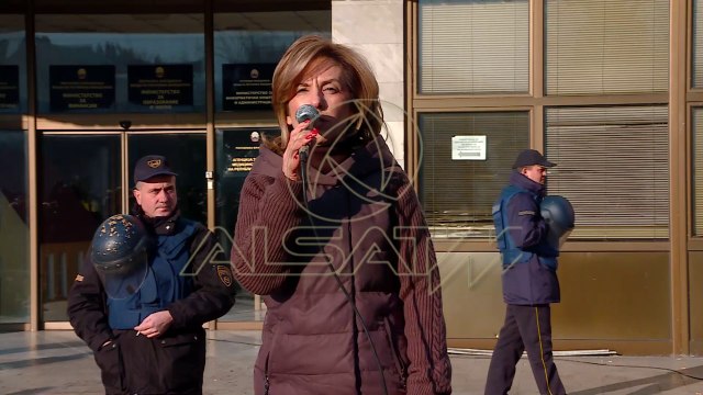Vijojnë protestat e VMRO-së përpara KSHZ-së