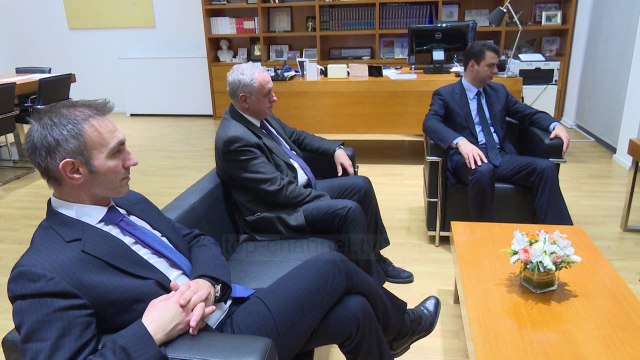 Ahmeti takon Bashën, bisedë për situatën paszgjedhore - Top Channel Albania - News - Lajme