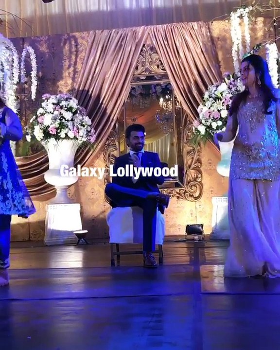 And the bhabhi's do a dance number with their devar at the #UrwaFarhan wedding reception in Lahore.