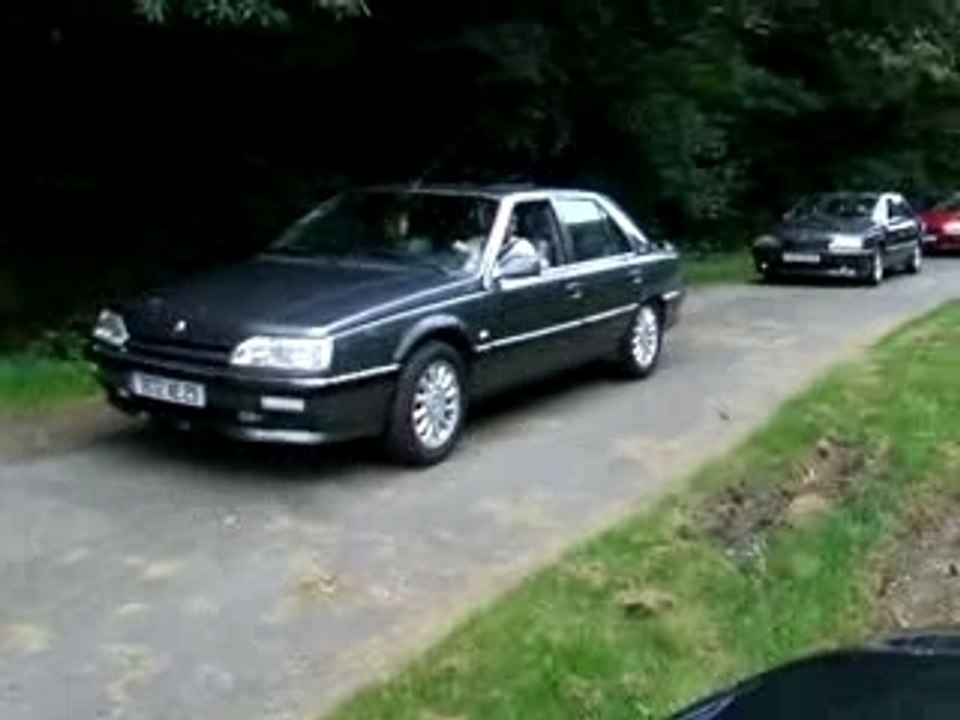 Rassemblement R25 et Safrane à St Jacut les Pins