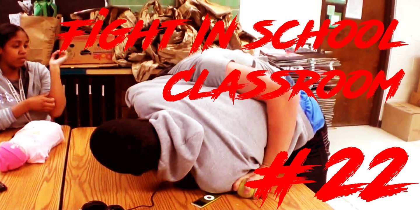 Real Fight In School Class Room December 2016