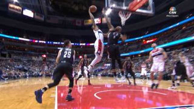 Dunk of the Night - Markieff Morris