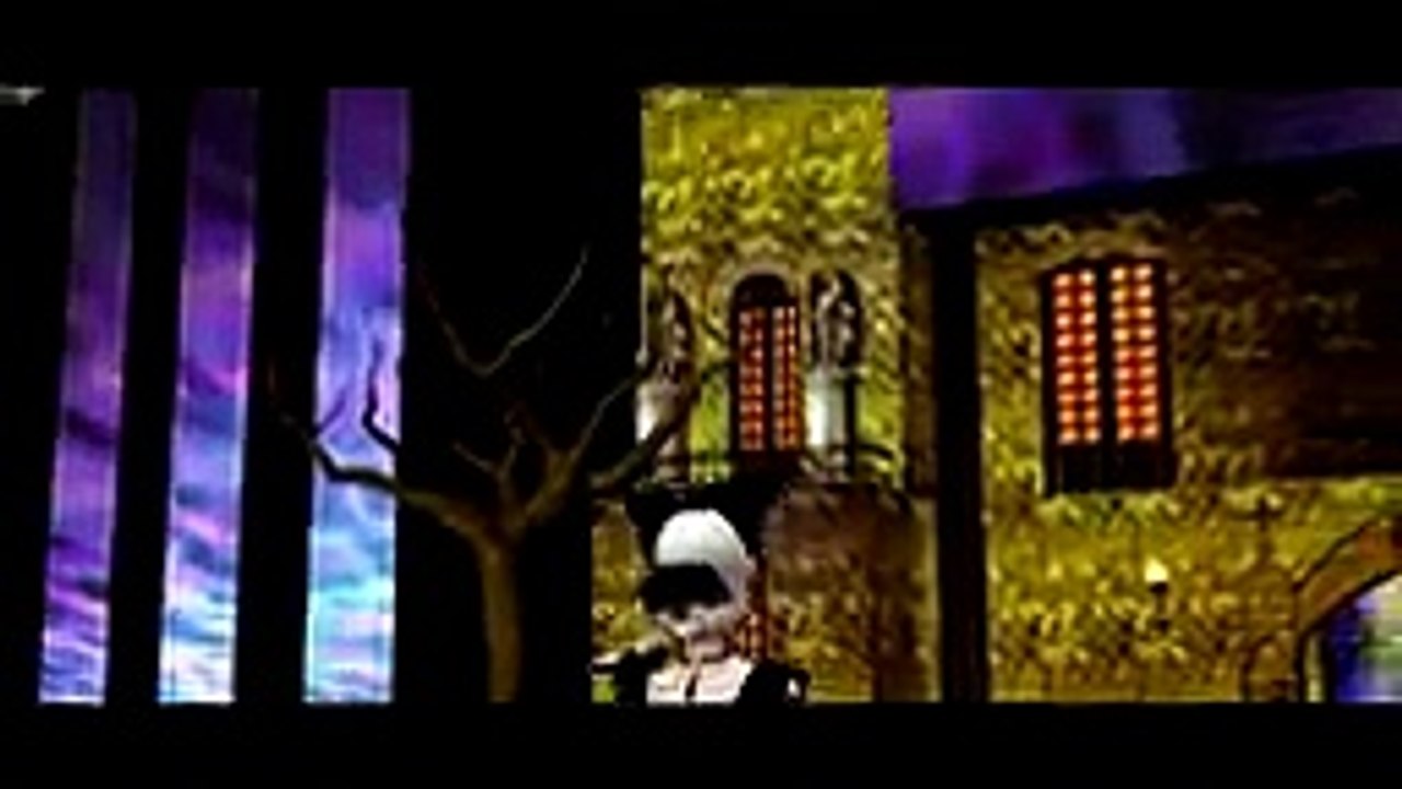 Sia - Chandelier (Live at Halloween Spotlight)