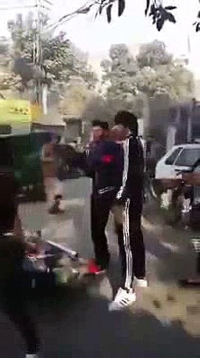 Singer Bilal Saeed Beaten up By Unknown Persons