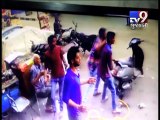 Ahmedabad : Speedy car rams into autorickshaw, 1 injured - Tv9 Gujarati