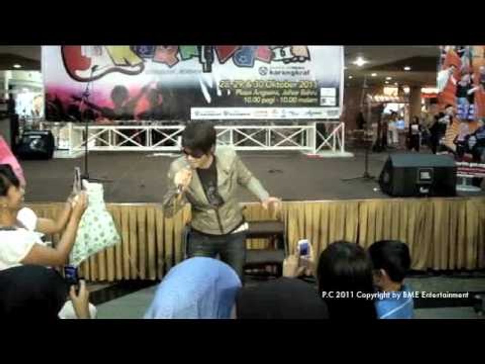 Nubhan Sing Tercipta Untukku at Karnival karangkraf 2011