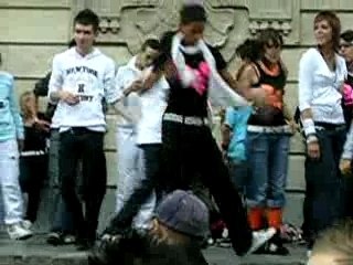 Tecktonik à la Braderie de Lille