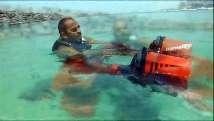 Démo de Flyboard à Dubaï : marchez au-dessus de l'eau !