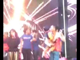 please don't stop the music by AZHARINA AZHAR [FAN CAM]