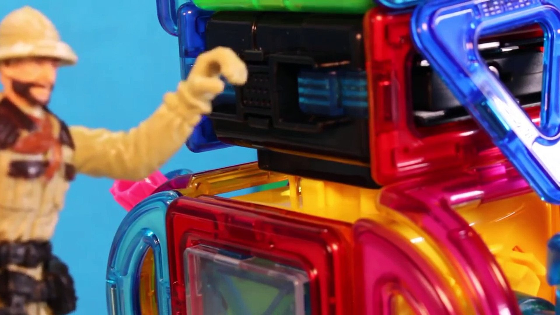 ⁣Giant SCORPION Playset Animal Planet | Creepy Crawlers, Desert Animals Toypals.tv