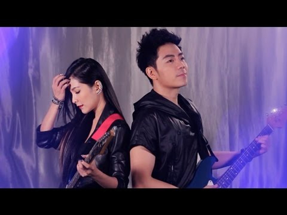 Nick钟盛忠 Stella钟晓玉 《飞》官方MV （最烂学生？3插曲）