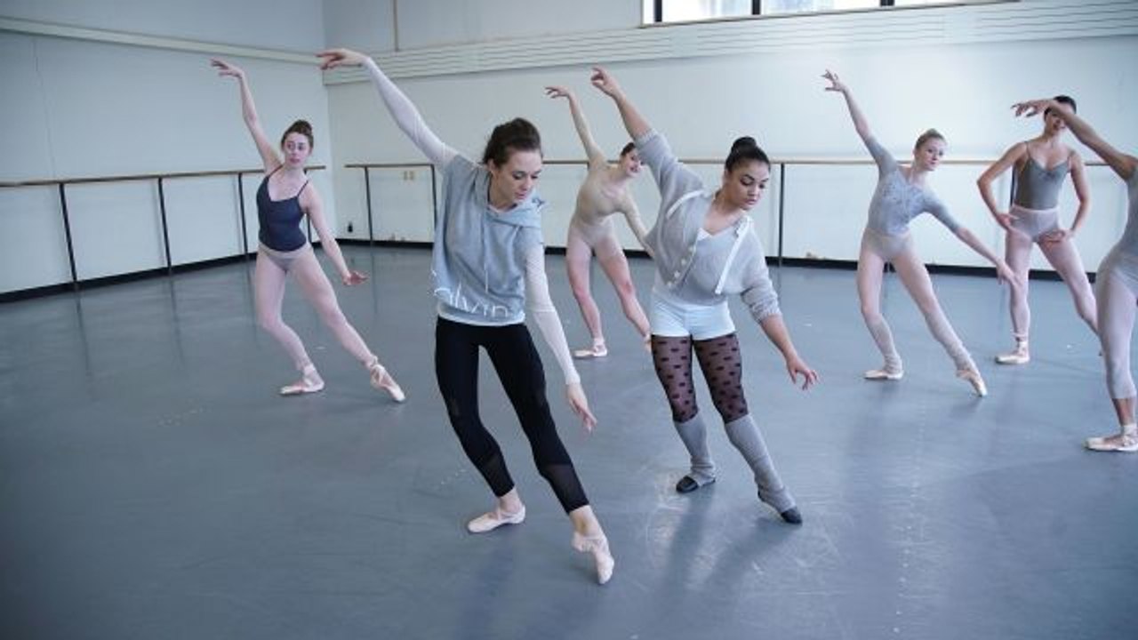 Laurie Hernandez Learns a 'Nutcracker' Routine With the New York City Ballet