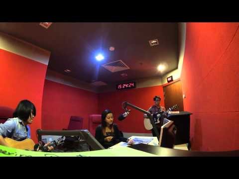 Iamneeta-Hari Raya [Akustik At Selamat Malam Suria Raya]