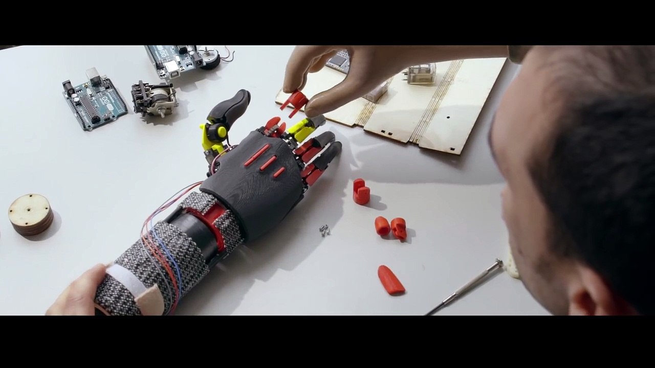 TBWA Groupe pour Google France - «Moteur de réussites françaises» - décembre 2016