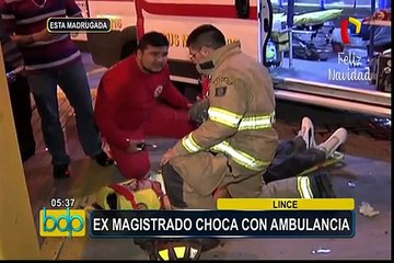 Lince: ex magistrado Soto Vallenas choca vehículo contra ambulancia