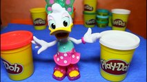 How To Transform Daisy Duck in Mrs. Santa Claus Play Doh Easy