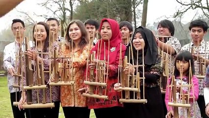 Tanah Air - Angklung Hamburg Orchestra ft. Gita & Paulus
