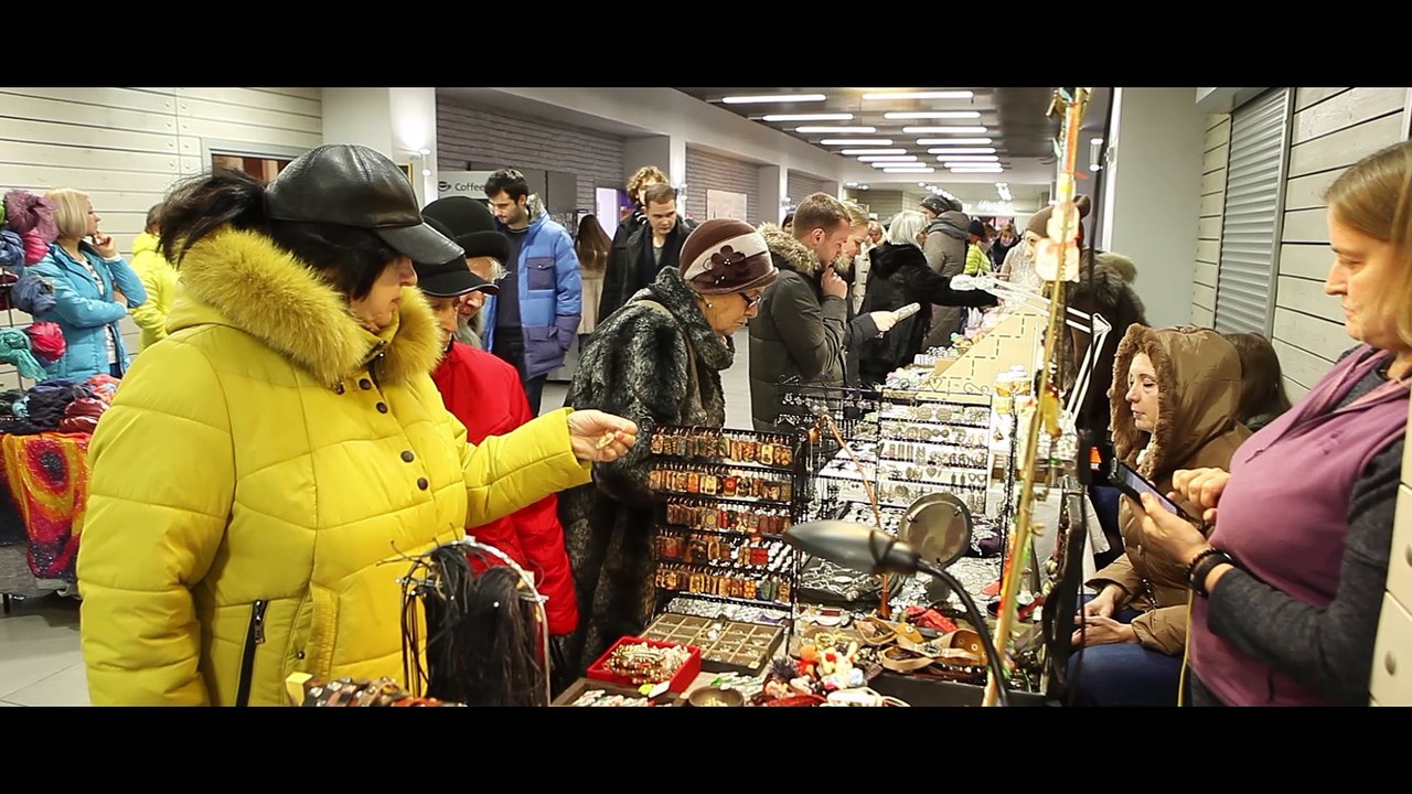 Художник по валянию шерсти благодарит руководство Бизнес-центра «Смольная 24»