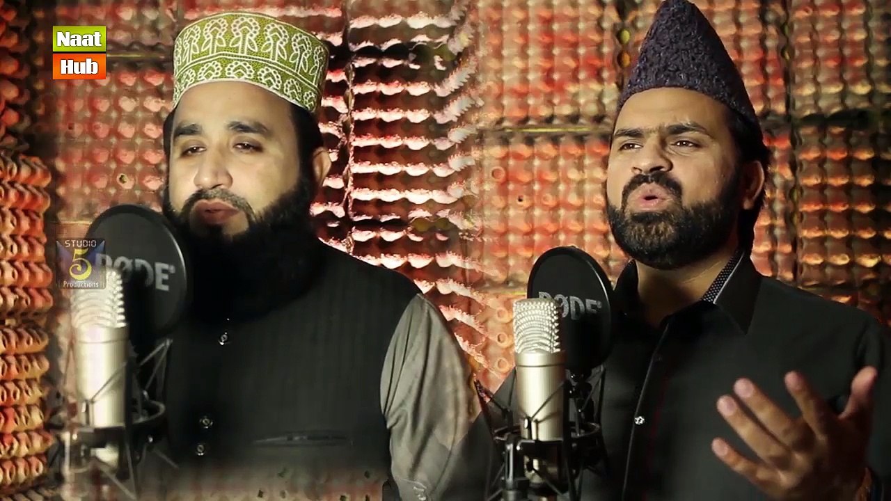 Amna Bi Bi Kay Gulshan Main Aayi Hai Taza Bahar Recited by 5 Legends