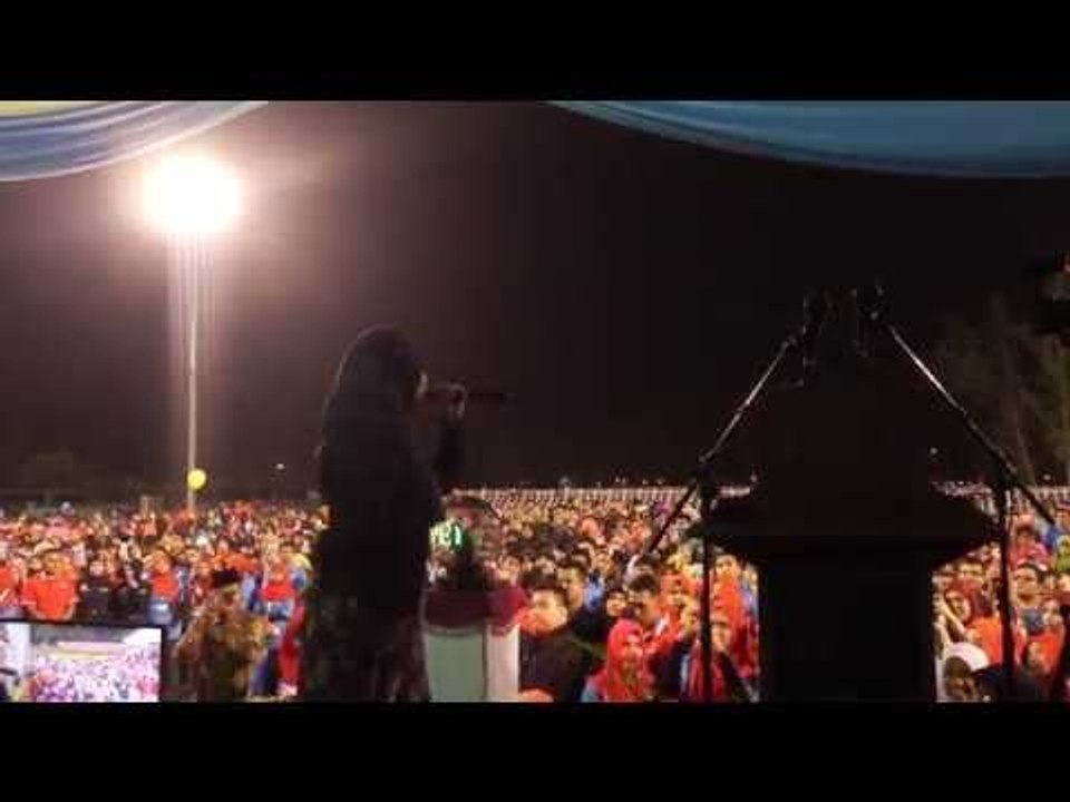 [News] Sekitar Persembahan Najwa latif Pelancaran Pesta Konvo UUM 2014