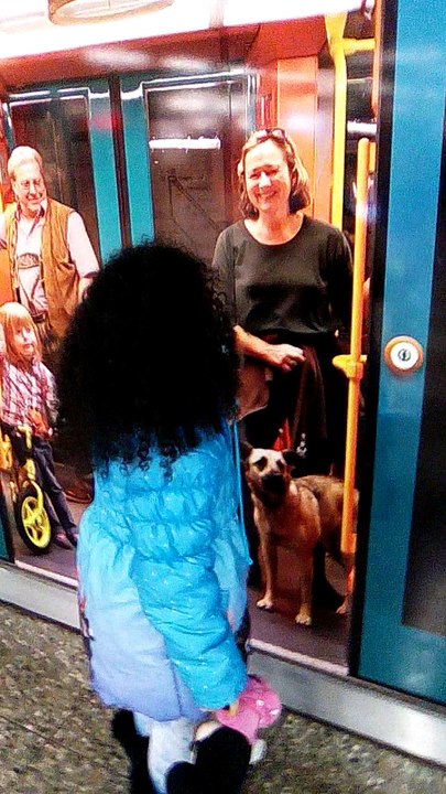 Viajando En Subterráneo En Alemania