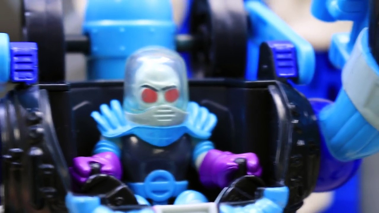 Batman Attacked by Mr Freeze Mechanical Suit Robot and Superman Superhero Fights Clayface