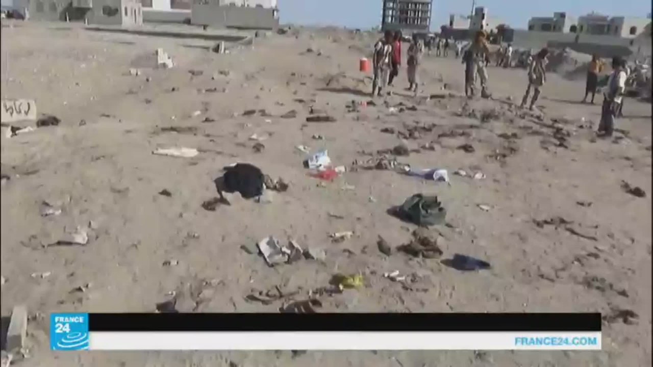 مقتل عشرات الجنود اليمنيين في هجوم انتحاري بمدي...