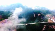 ponte di vetro piu lungo e alto al mondo
