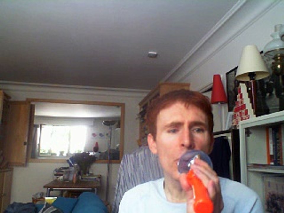 Wiwi égratigne "queen of hearts" de Joan Baez