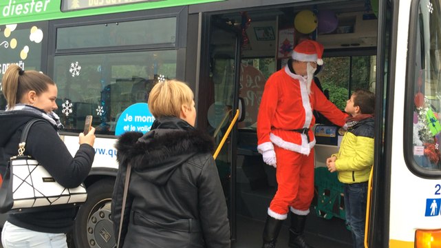 Le bus du Père Noël